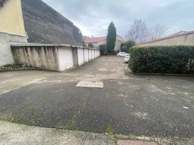GARAGE - ST ETIENNE CHATEAUCREUX - LOUÉ
