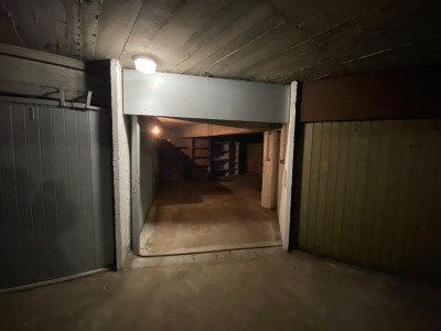 GARAGE A LOUER - ST ETIENNE FAURIEL - 20 m2 - 80 € charges comprises par mois