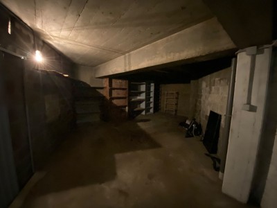 GARAGE A LOUER - ST ETIENNE FAURIEL - 20 m2 - 80 € charges comprises par mois