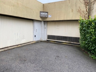 GARAGE A LOUER - ST ETIENNE MONTPLAISIR - 13 m2 - 60 € charges comprises par mois
