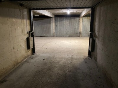 GARAGE A LOUER - ST ETIENNE MONTPLAISIR - 13 m2 - 60 € charges comprises par mois