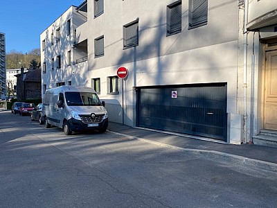 GARAGE A LOUER - ST ETIENNE NORD - 70 € charges comprises par mois