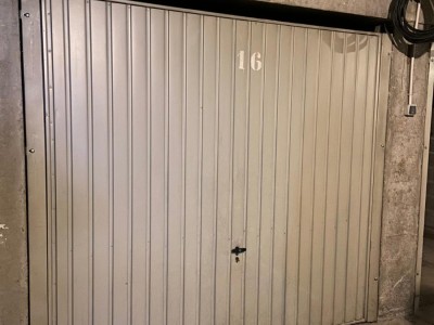 GARAGE A LOUER - ST ETIENNE TREFILERIE/CENTRE II - 88�&euro; charges comprises par mois