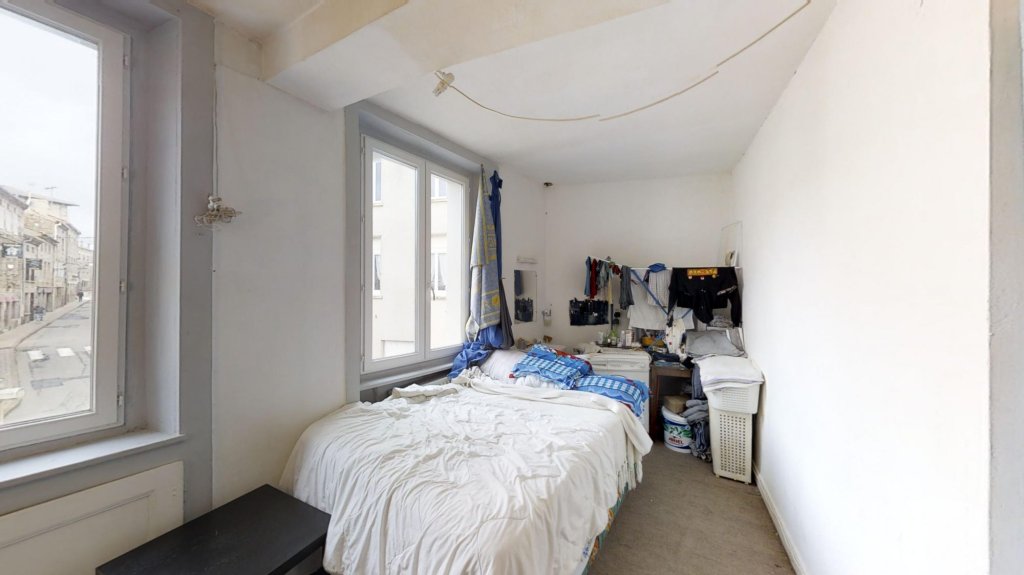 IMMEUBLE - MONISTROL SUR LOIRE - 180 m2 - VENDU