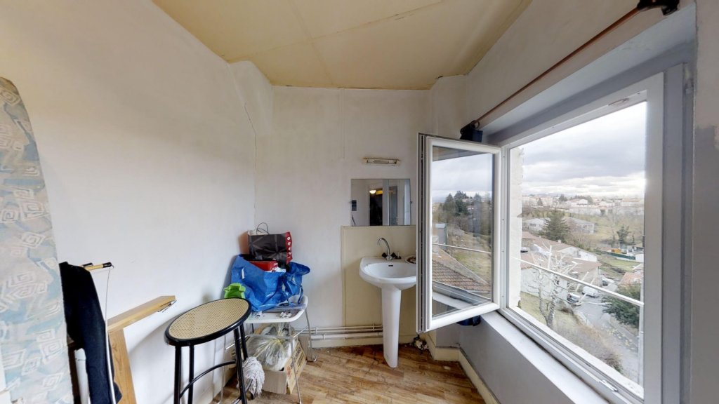 IMMEUBLE - MONISTROL SUR LOIRE - 180 m2 - VENDU