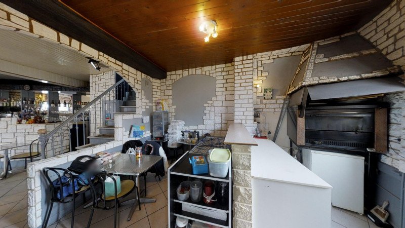 IMMEUBLE - MONISTROL SUR LOIRE - 180 m2 - VENDU