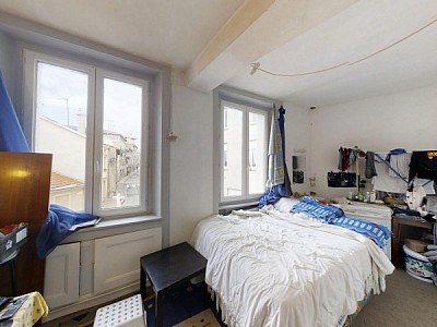 IMMEUBLE A VENDRE - MONISTROL SUR LOIRE - 180 m2 - 107000€