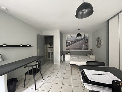 IMMEUBLE A VENDRE - ST ETIENNE CENTRE - 346.7 m2 - 490000€