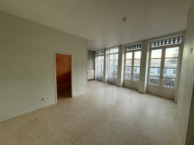 IMMEUBLE A VENDRE - ST ETIENNE CENTRE VILLE - 359.6 m2 - 520000€