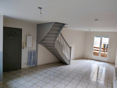 IMMEUBLE A VENDRE - ST ETIENNE CENTRE VILLE - 202.95 m2 - 250000€