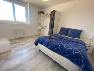 IMMEUBLE - ST ETIENNE FACULTE   CENTRE DEUX - 540 m2 - 1150000€