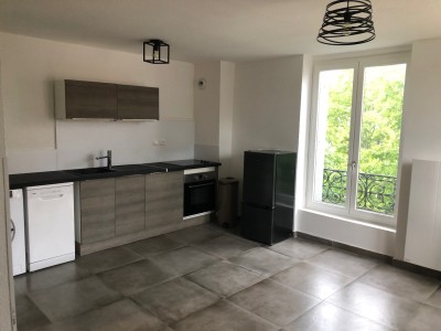 IMMEUBLE A VENDRE - ST ETIENNE FACULTE CENTRE DEUX - 427 m2 - 550 000 €