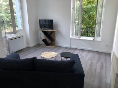 IMMEUBLE A VENDRE - ST ETIENNE FACULTE CENTRE DEUX - 427 m2 - 550 000 €