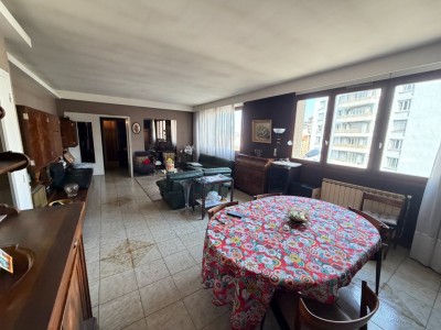 IMMEUBLE A VENDRE - ST ETIENNE FAURIEL - 500 m2 - 350 000 &euro;
