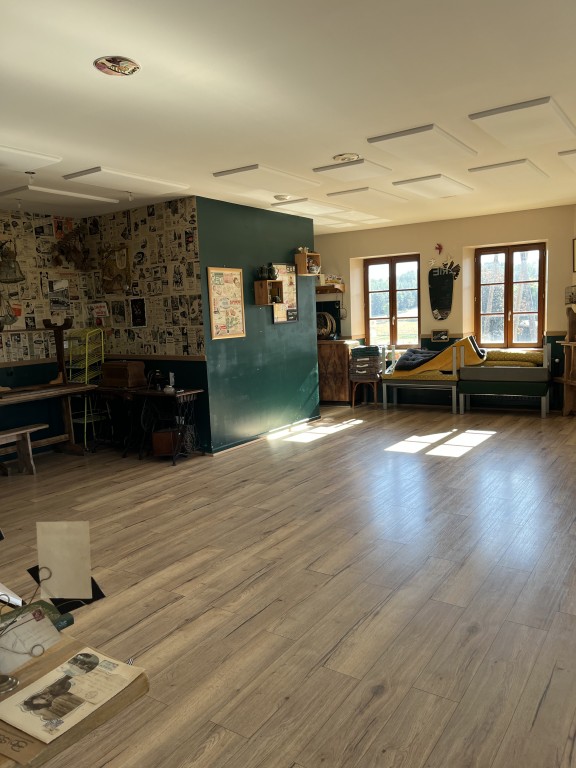 IMMEUBLE A VENDRE - ST HILAIRE CUSSON LA VALM - 320 m2 - 159 000 €