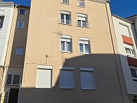 IMMEUBLE A VENDRE - UNIEUX ONDAINE - 250 m2 - 250 000 €