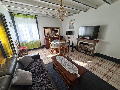 IMMEUBLE A VENDRE - UNIEUX ONDAINE - 250 m2 - 250 000 €