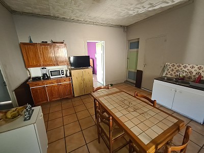 IMMEUBLE A VENDRE - UNIEUX ONDAINE - 250 m2 - 250 000 €