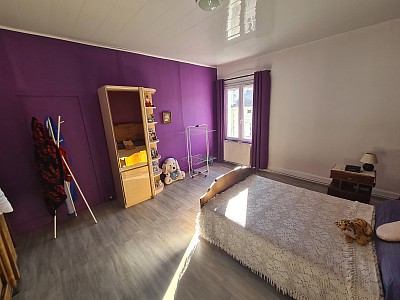IMMEUBLE A VENDRE - UNIEUX ONDAINE - 250 m2 - 250 000 €