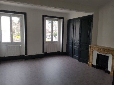 IMMEUBLE DE 3 APPARTEMENTS - RIVE DE GIER - 205 m2 - VENDU