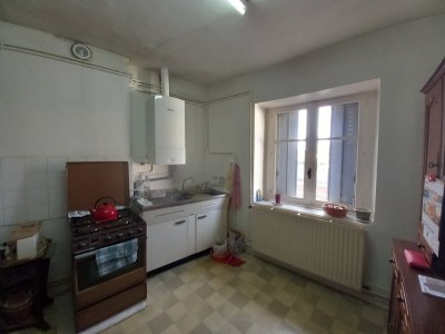 IMMEUBLE DE 3 APPARTEMENTS - RIVE DE GIER - 205 m2 - VENDU