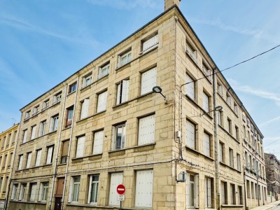 IMMEUBLE DE RAPPORT A VENDRE - ST ETIENNE CENTRE VILLE - 926 m2 - 730000€