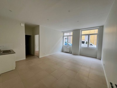 IMMEUBLE DE RAPPORT A VENDRE - ST ETIENNE CENTRE VILLE - 926 m2 - 730000€