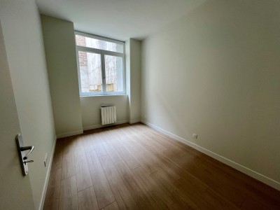 IMMEUBLE DE RAPPORT A VENDRE - ST ETIENNE CENTRE VILLE - 926 m2 - 730000€
