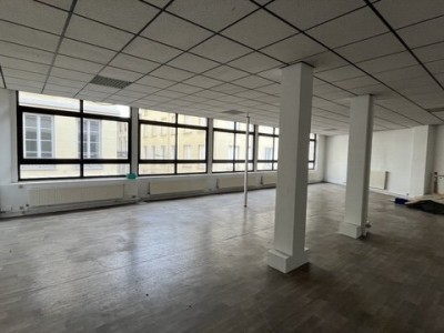 IMMEUBLE TERTIAIRE A VENDRE - ST ETIENNE CENTRE VILLE - 1529 m2 - 600000€ 