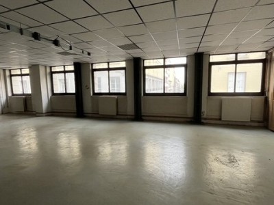 IMMEUBLE TERTIAIRE A VENDRE - ST ETIENNE CENTRE VILLE - 1529 m2 - 600000€ 