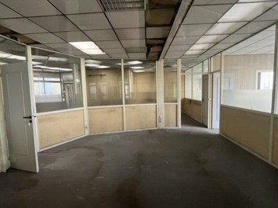 IMMEUBLE TERTIAIRE A VENDRE - ST ETIENNE CENTRE VILLE - 1529 m2 - 600000€ 