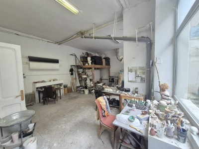 LOCAL COMMERCIAL A VENDRE - ST ETIENNE CENTRE VILLE - 70 m2 - 60000€ 
