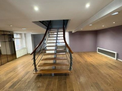 LOCAL COMMERCIAL A VENDRE - ST ETIENNE CENTRE VILLE - 200 m2 - 162 600 &euro; 