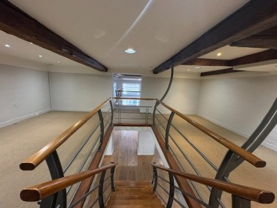 LOCAL COMMERCIAL A VENDRE - ST ETIENNE CENTRE VILLE - 200 m2 - 162 600 &euro; 