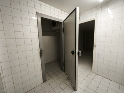 LOCAL COMMERCIAL A VENDRE - ST ETIENNE CENTRE VILLE - 220 m2 - 269 000 &euro; 