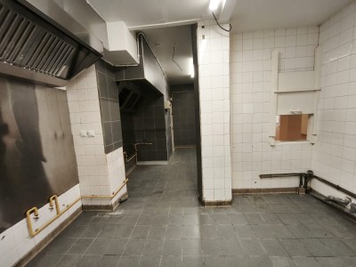 LOCAL COMMERCIAL A VENDRE - ST ETIENNE CENTRE VILLE - 220 m2 - 269 000 &euro; 
