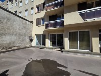 LOCAL COMMERCIAL A VENDRE - ST ETIENNE CENTRE VILLE - 75.94 m2 - 106 000 &euro; 
