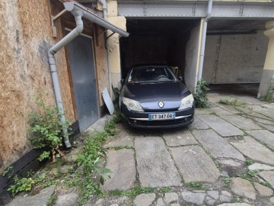 LOCAL COMMERCIAL A VENDRE - ST ETIENNE FACULTE   CENTRE DEUX - 200 m2 - 129000€ 