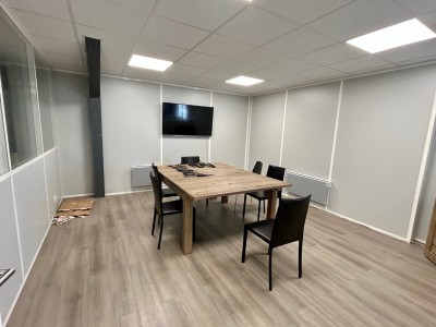 Local d activité A VENDRE - ROCHE LA MOLIERE - 475 m2 - 380 000 €