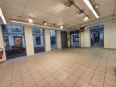 LOCAL D ACTIVITE A VENDRE - ST ETIENNE CENTRE VILLE - 240 m2 - 420 000 €