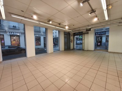 LOCAL D ACTIVITE A VENDRE - ST ETIENNE CENTRE VILLE - 240 m2 - 420 000 €