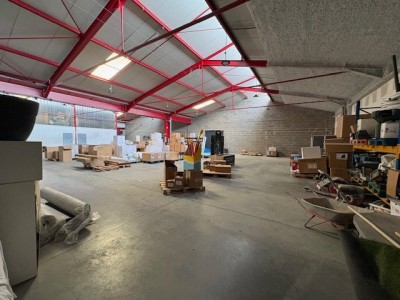 LOCAL D ACTIVITE A VENDRE - ST PRIEST EN JAREZ - 544.5 m2 - 492 000 &euro; 