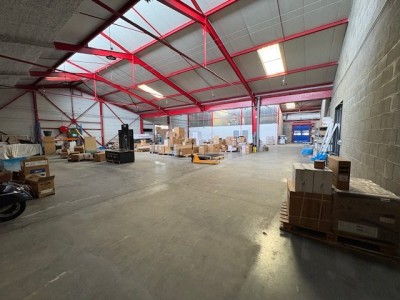 LOCAL D ACTIVITE A VENDRE - ST PRIEST EN JAREZ - 544.5 m2 - 492 000 &euro; 