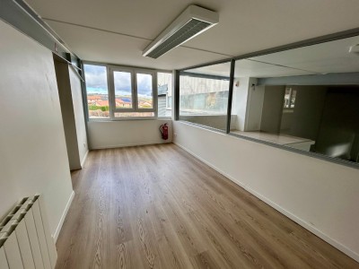 Local d activit A VENDRE - VILLARS - 260 m2 - 325000€ 