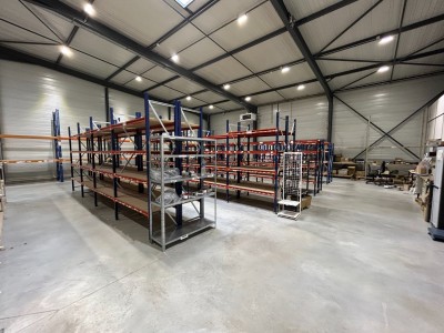 A vendre - Local Industriel A VENDRE - BAS EN BASSET - 1314.05 m2 - 950 000 €