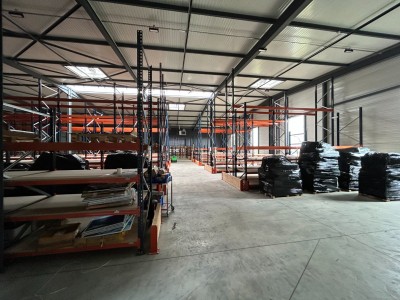 A vendre - Local Industriel A VENDRE - BAS EN BASSET - 1314.05 m2 - 950 000 €