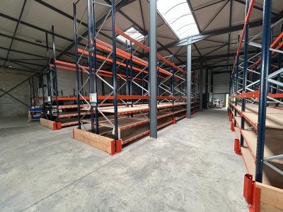 A vendre - Local Industriel A VENDRE - BAS EN BASSET - 1314.05 m2 - 950 000 €