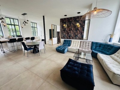 Type 4 Pices A LOUER - ST ETIENNE FACULTE   CENTRE DEUX - 129.88 m2 - 1500€ charges comprises par mois