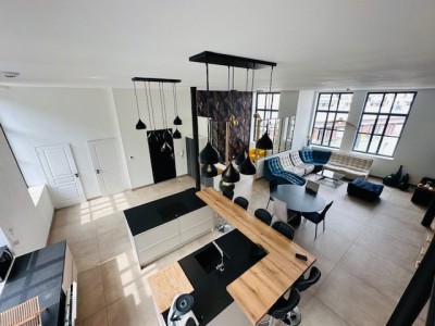 Type 4 Pices A LOUER - ST ETIENNE FACULTE   CENTRE DEUX - 129.88 m2 - 1500€ charges comprises par mois