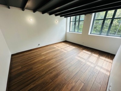 Type 4 Pices A LOUER - ST ETIENNE FACULTE   CENTRE DEUX - 129.88 m2 - 1500€ charges comprises par mois